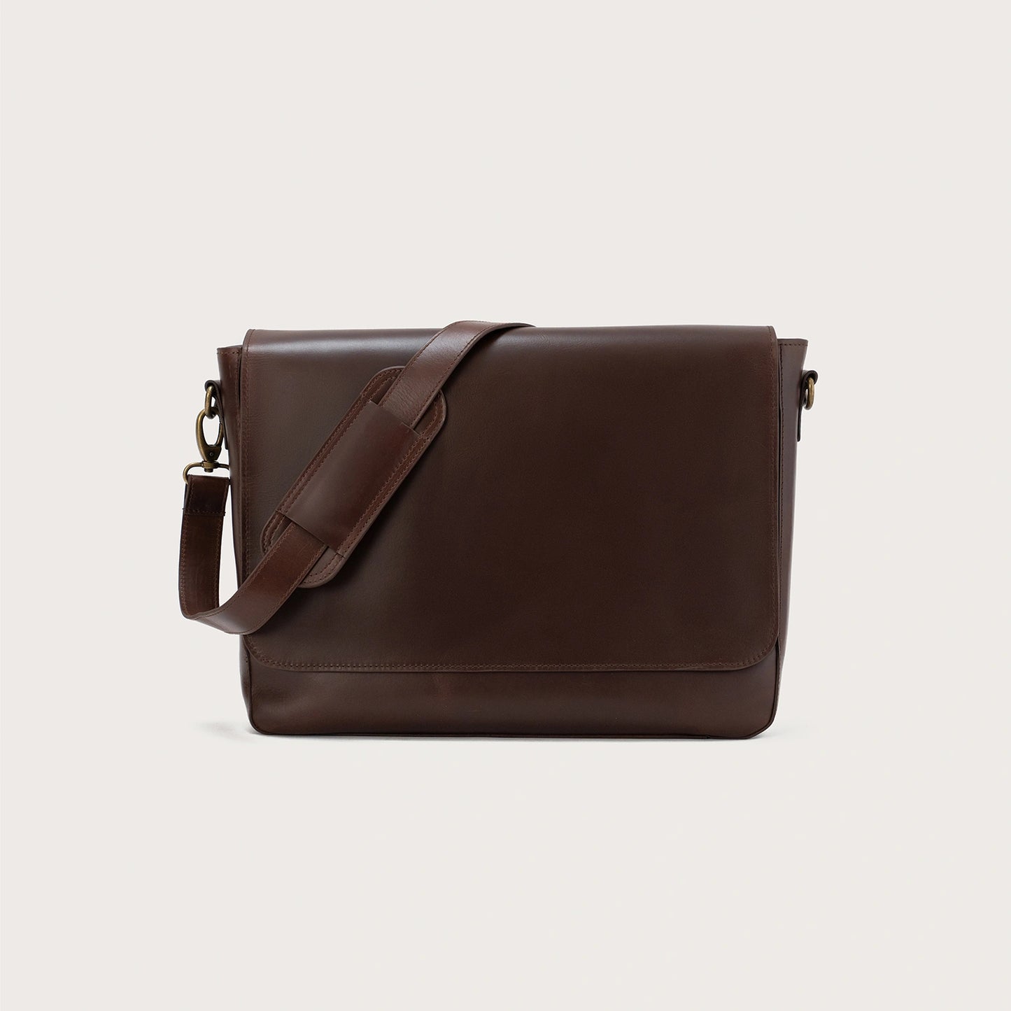The Carismatico Vintage Brown Leather Messenger Bag - Fierce Fusion